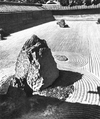«Сад камней» монастыря Рёандзи (Япония)