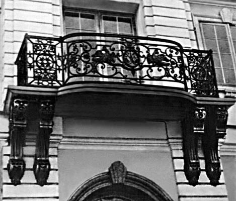 Балкон дворца «Марли» в Петергофе