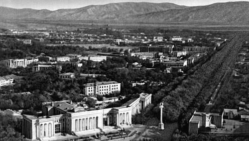 Баранов Н. В. и др.  Центр Душанбе