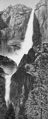 Водопад в Йосемитском национальном парке (США)