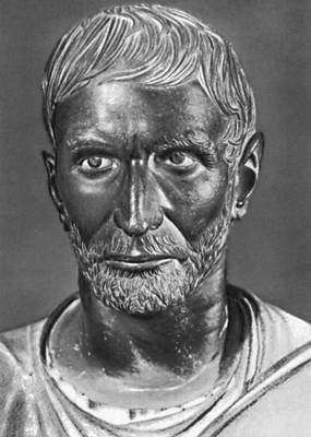 Голова статуи мужчины (Древний Рим)