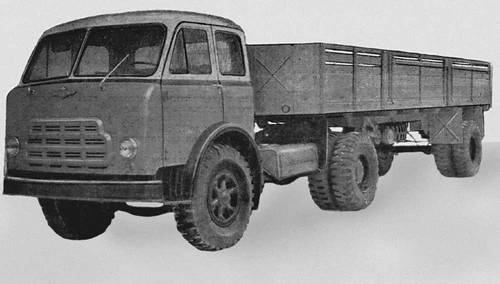 Грузовой автомобиль МАЗ-504 с полуприцепом