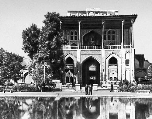 Дворец Али-Капу (Иран)