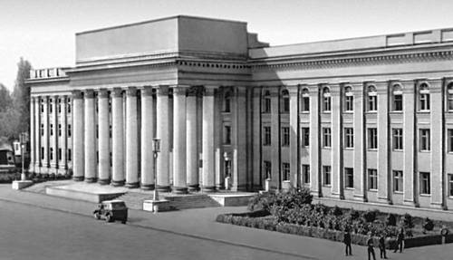 Дом правительства Киргизской ССР (Фрунзе)