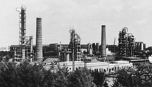 Завод по производству нефтепродуктов (Китай)