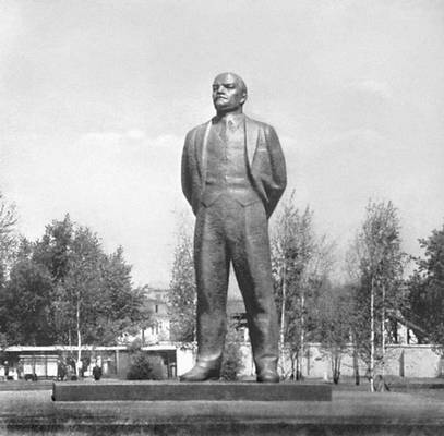 Йокубонис Г. А. Памятник В. И. Ленину