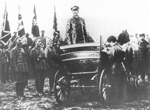 Калинин М. И. выступает перед бойцами 1-й Конной армии. 1920