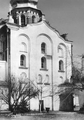 Киево-Печерская лавра. Надвратная Троицкая церковь