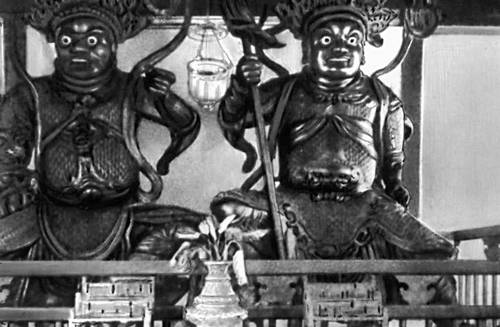 Китайские бронзовые статуи (храм Кеклоксы)