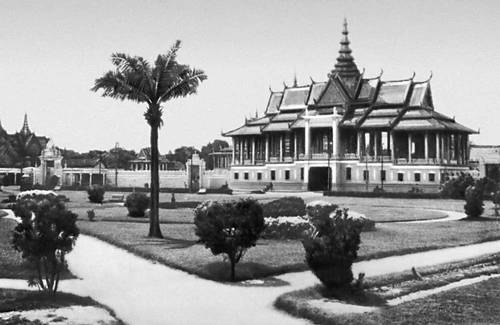 Королевский дворец в Пномпене  (Камбоджа)