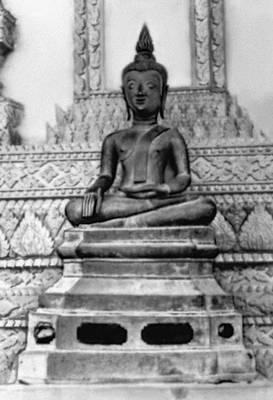 Лаос. Статуя Будды