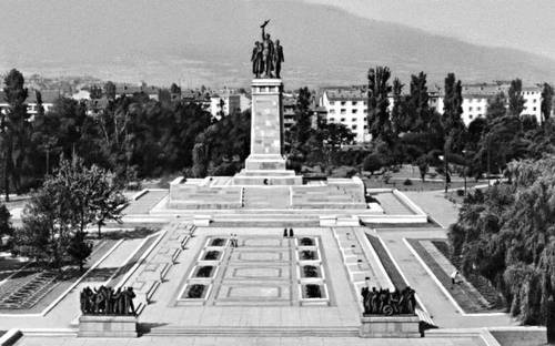 Монумент в честь Советской Армии (София)