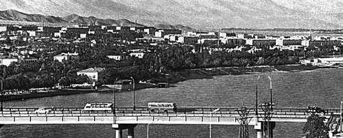 Мост через реку Сырдарью (Ленинабад)