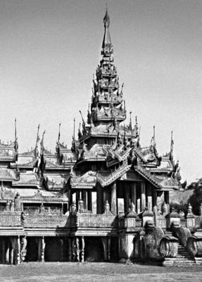 Монастырь Салил в Мандалае (Бирма)
