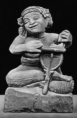 Народная скульптура «Музыкант» (Бали)