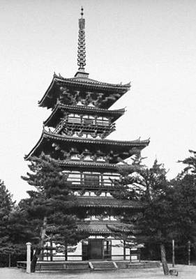 Пагода монастыря Якусидзи (Нара, Япония)