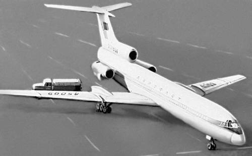 Пассажирский самолет Ту-154