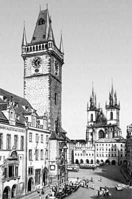 Прага. Староместская ратуша и Тынская церковь