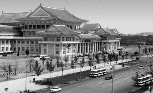 Пхеньян. Народный дворец культуры