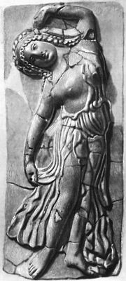 Раскопки Нимфей. Рельеф с изображением танцовщицы