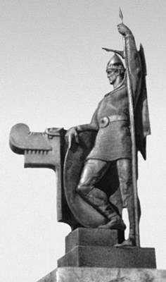 Рейкъявик. Памятник Ингольфру Арнарсону