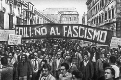 Рим. Демонстрация против провокаций неофашистов