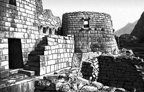 Руины крепости Мачу-Пикчу (инки)
