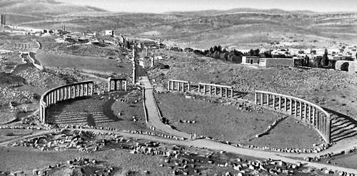Руины римского форума в Джераше (Иордания)