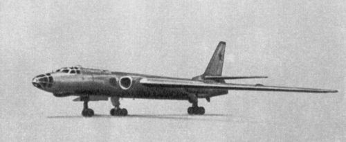 Самолет Ту-16