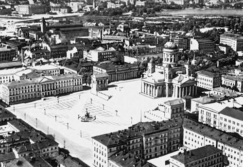 Сенатская площадь с собором св. Николая (Хельсинки)
