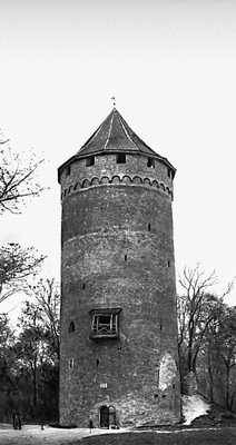 Сигулда. Круглая башня Турайдского замка