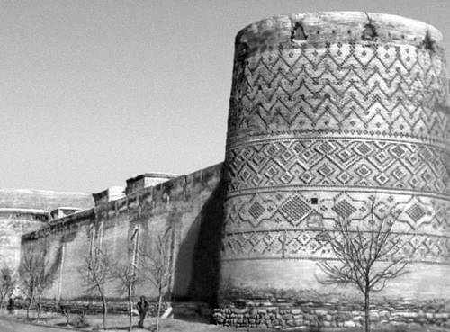 Стены Шираза (Иран)