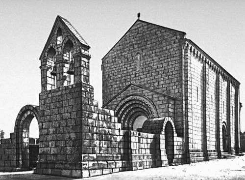 Церковь Сан-Педру в Ферейре (Португалия)