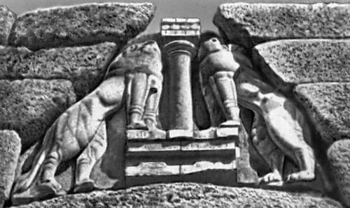 Эгейское искусство. Львиные ворота в Микенах