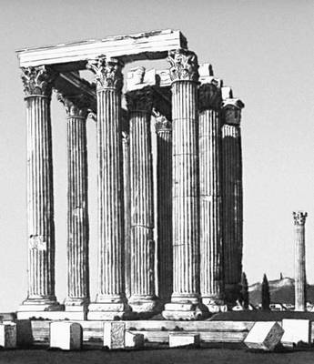 Эллинистическая культура. Руины храма Зевса Олимпийского в Афинах